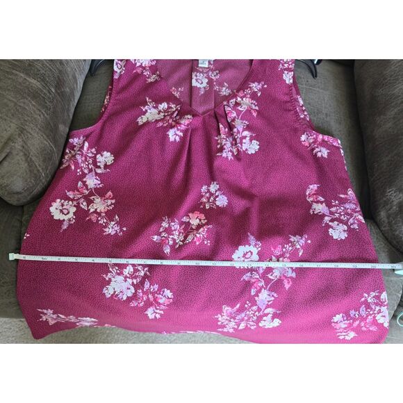 Flowy Croft & Barrow Floral Sleeveless top - Never Worn - Picture 5 of 8